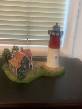 Danbury Mint - Nauset Light, MA